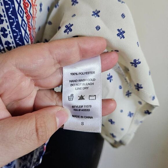 W5 Geometric Career Top - Picture 4 of 6